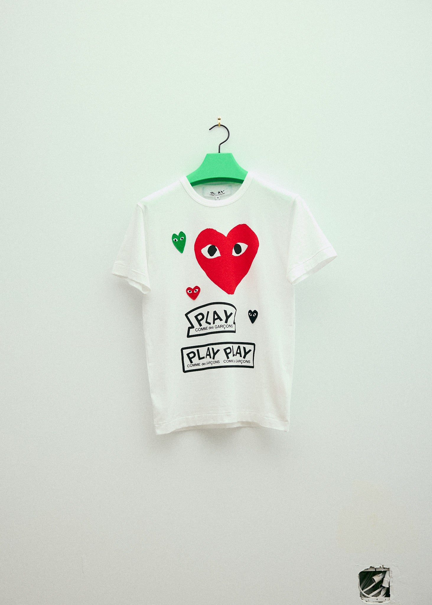 Comme des Gar ons White Heart Multi Logo T Shirt 1032 SPACE